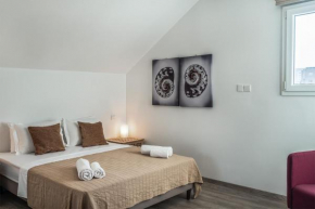 Silver Apartment - Loft, Limassol